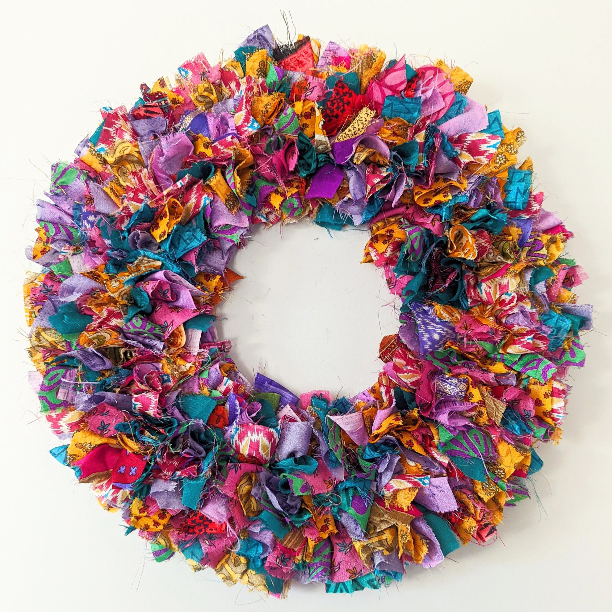 Handmade Upcycled Sari Rag Wreath - lila multi