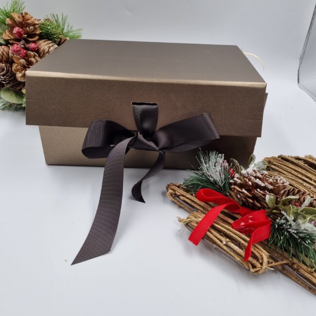 Christmas Hamper – suitable for vegans, contains no diary