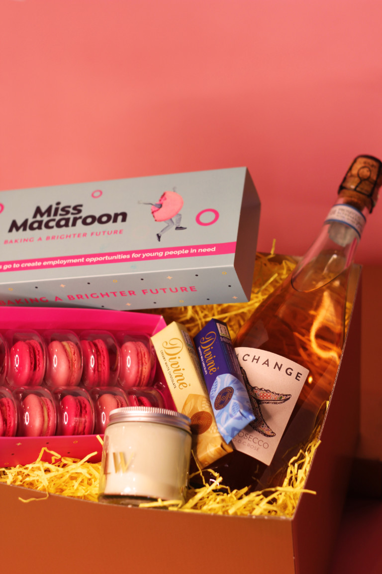 Miss Macaroon Valentines Day Hamper (pre-order Now For Dispatch On 9th Of Feb)