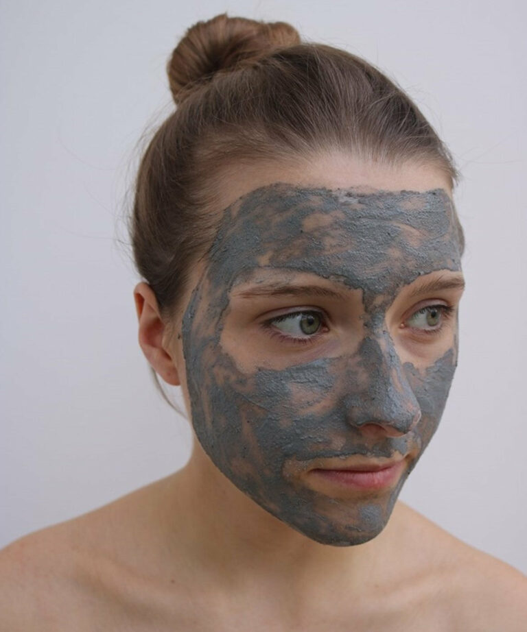 Face Mask With Upcycled Charcoal Powder