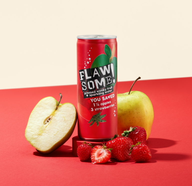 Apple & Strawberry lightly sparkling juice drink