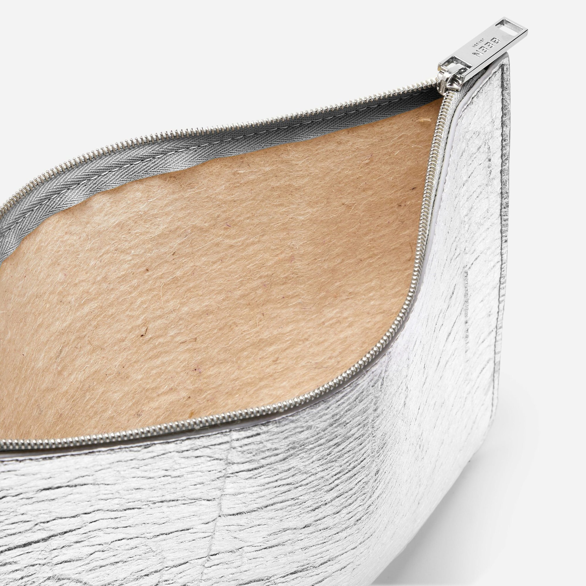 Yael Silver Clutch Bag (vegan) - Silver