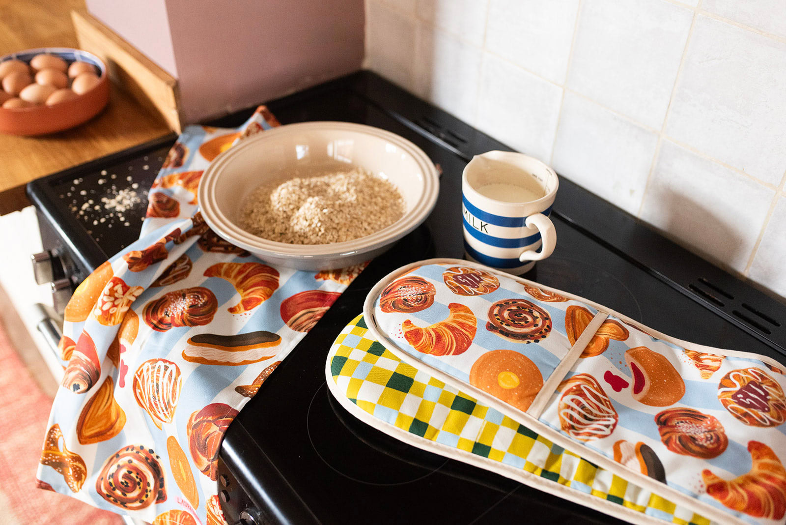 Bakery &amp; Sweet Treats Organic Cotton Oven Gloves