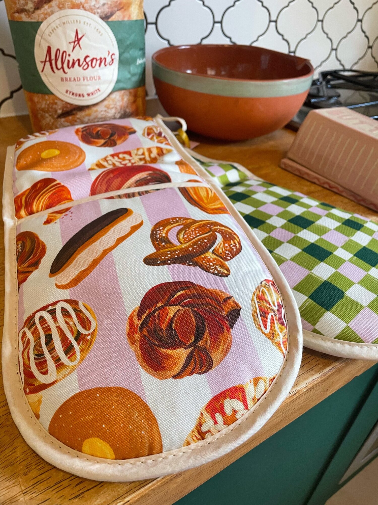 Lilac Bakery &amp; Sweet Treats Organic Cotton Oven Gloves