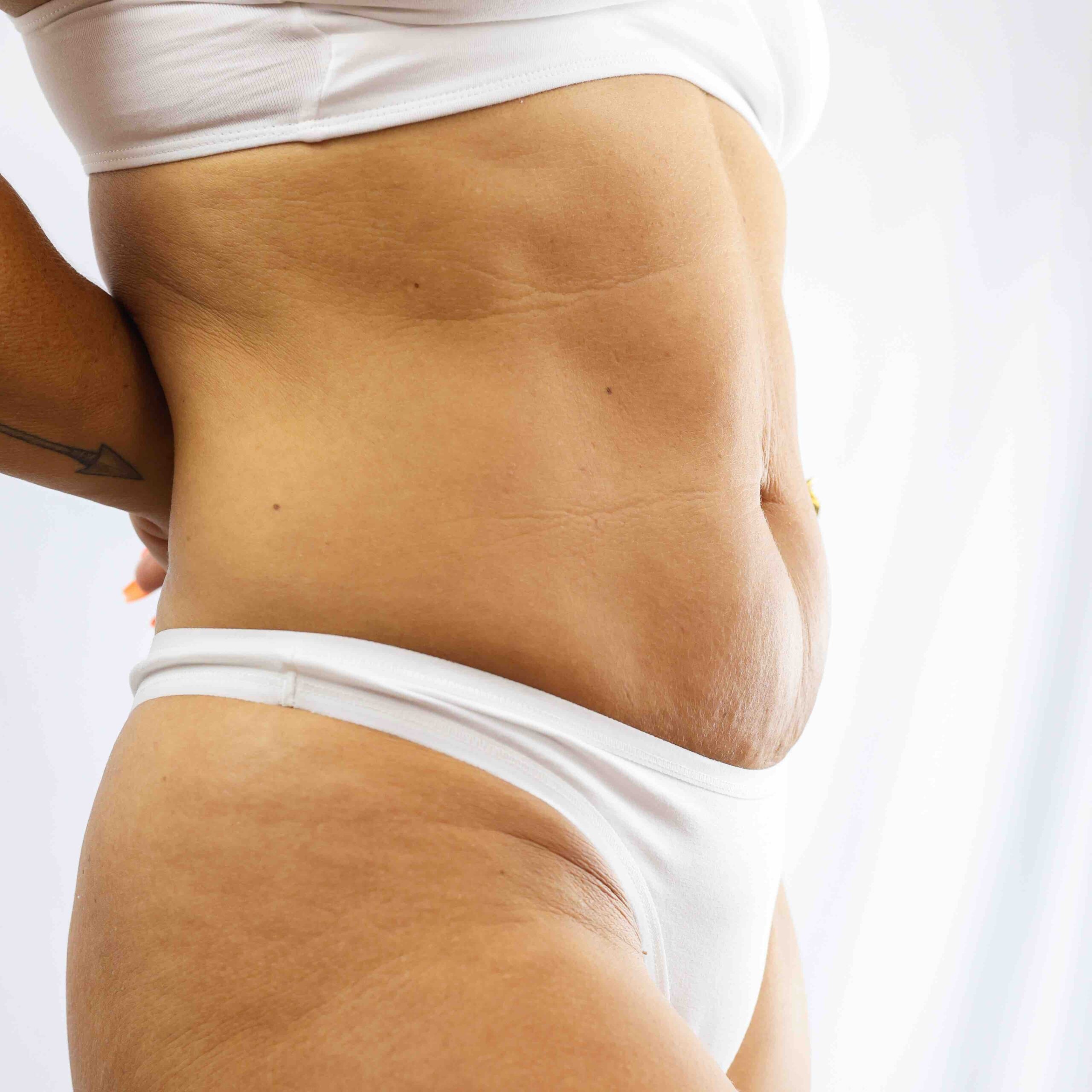 Women's organic cotton matching bralette and thong set - white